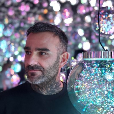 Porträtfoto von Julien Jimenez, Autor der Fachbeiträge von Lehrheft